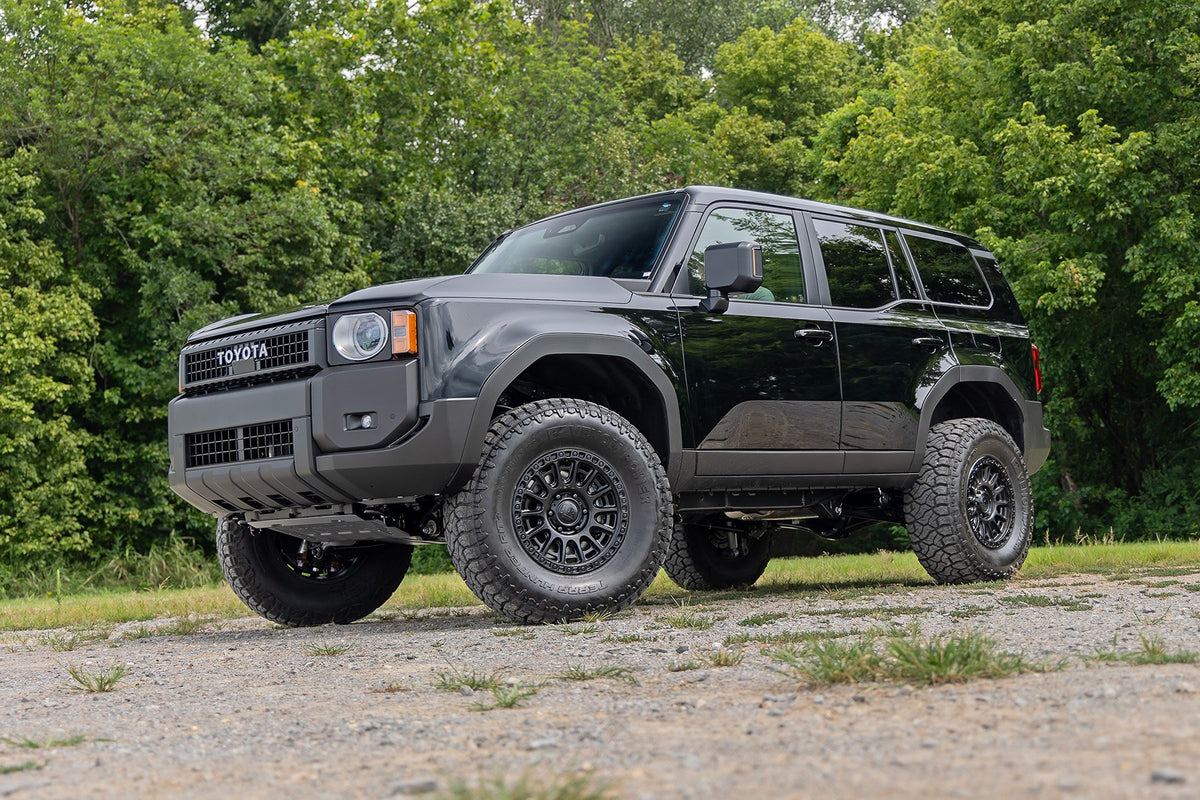24-25 Toyota Land Cruiser 4WD 3.5 Inch Lift Kit - Rough Country