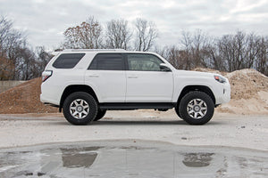 10-24 Toyota 4Runner 4WD 2 Inch Strut Lift Kit - Rough Country